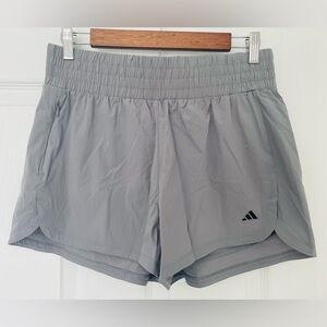 Adidas training/athletic shorts (M)